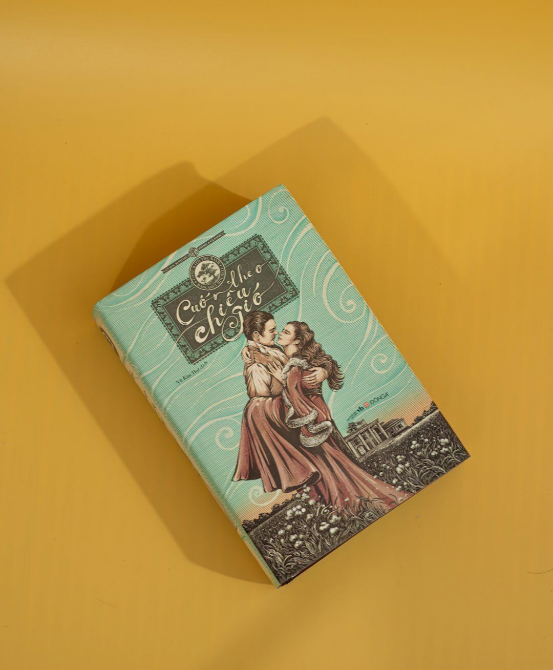suspenseful book cover